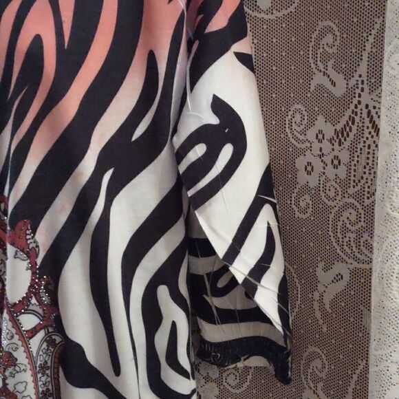 Chico's Size 0 or XS animal and paisley print elastic band bottom and sleeve - Picture 4 of 12